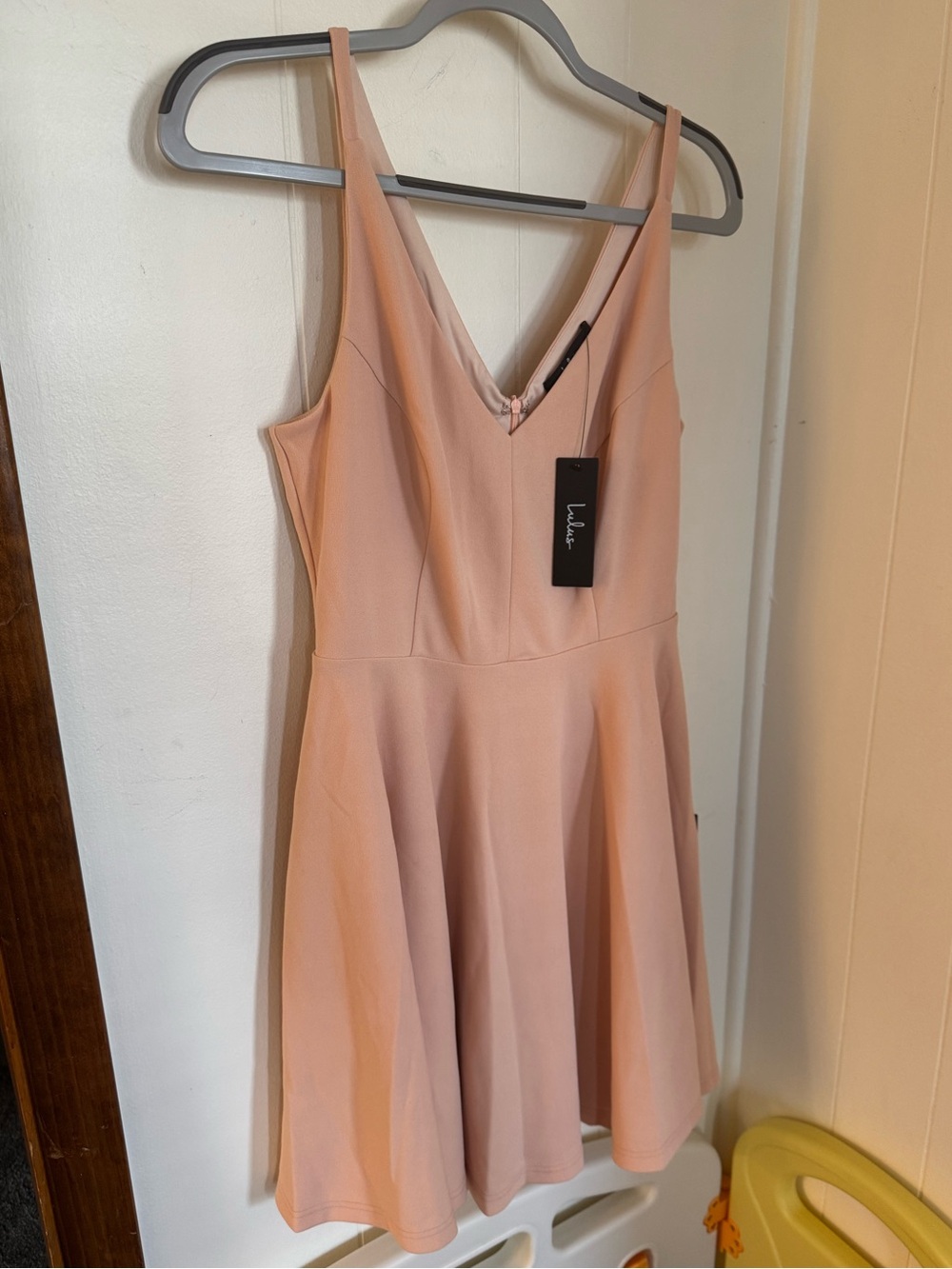 NWT* Lulus Fit & Flare Lined Mini V-Neck Dress in Blush Pink, Size Medium